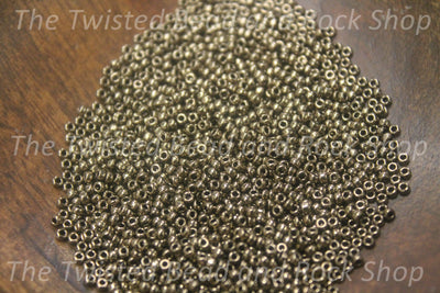 15/0 Antique Metallic Gold Seed Beads