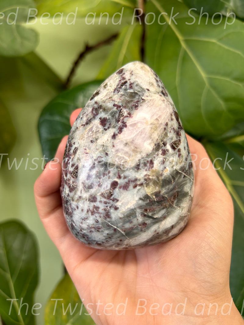 Kiwi Stone Freeform