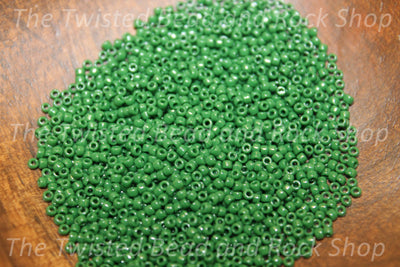 15/0 Opaque Round Forest Green Seed Beads