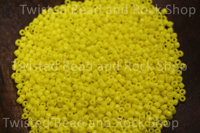 11/0 Opaque Round Sunshine Seed Beads